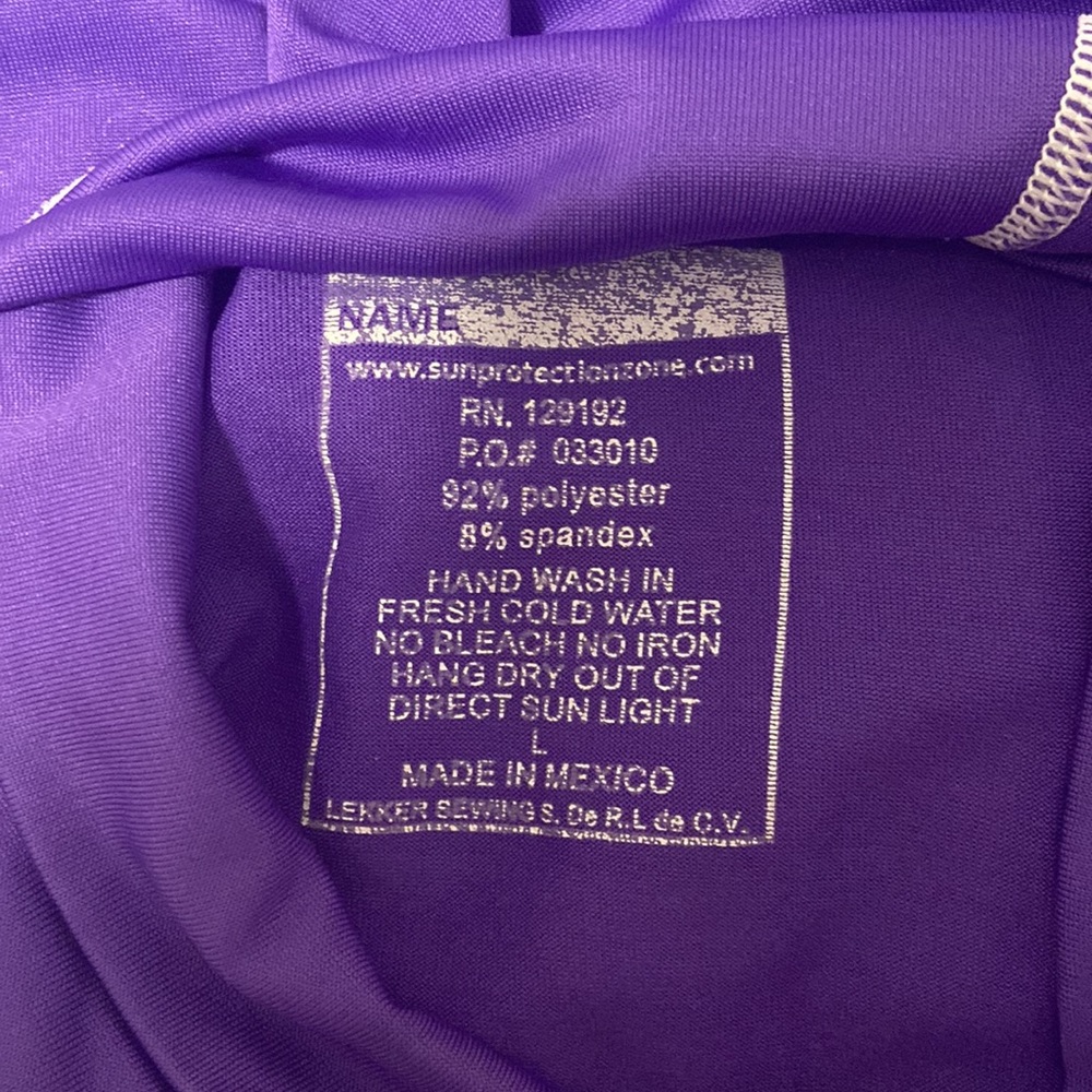 Girls Purple Rashguard - Picture 4 of 4
